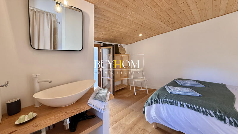 Maison - 140 m² - 5 pièces