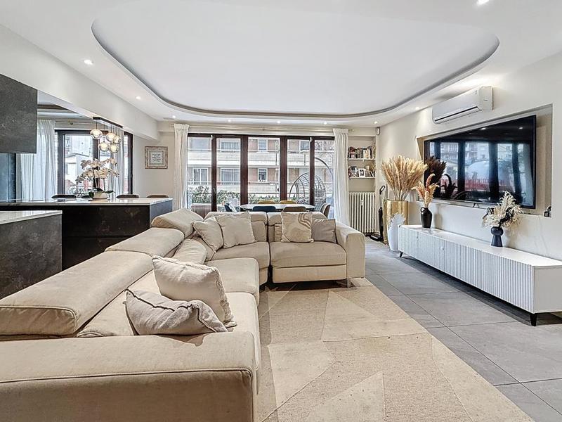 Appartement - 85 m² - 4 pièces