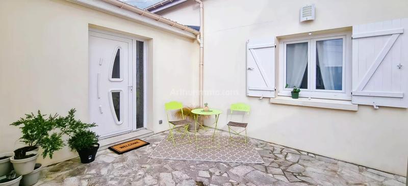 Maison - 93 m² - 5 pièces