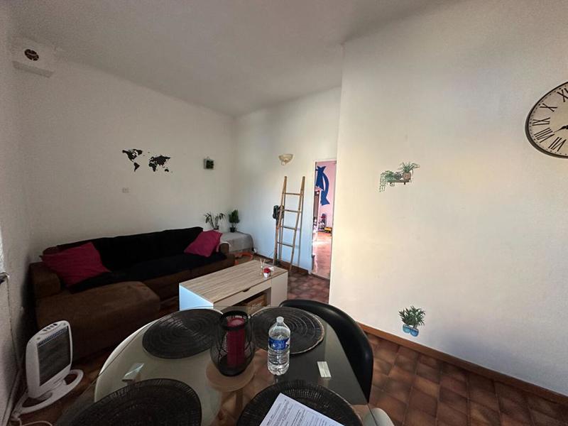 Immeuble - 90 m² - 5 pièces