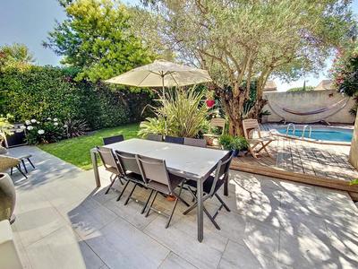 Villa - 180 m² - 5 pièces