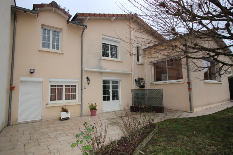 Maison - 128 m² - 7 pièces
