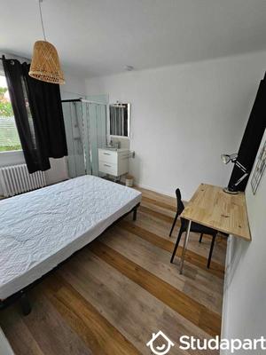 Chambre - 14 m² - 1 pièce