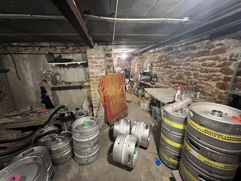 Local commercial - 180 m²