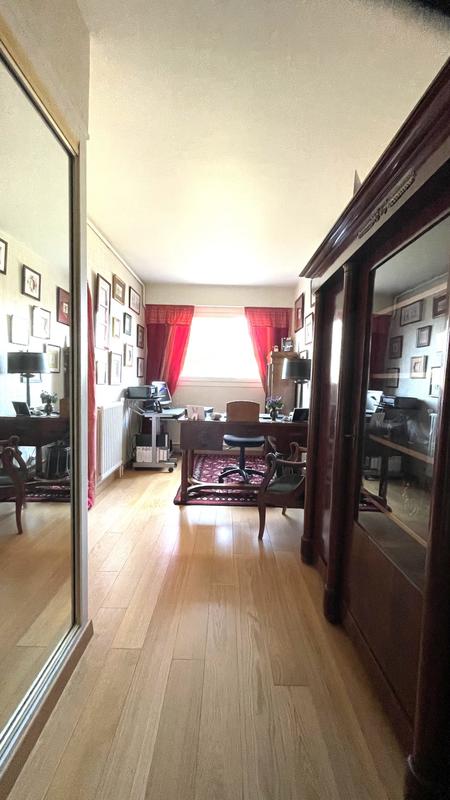 Appartement - 96 m² - 4 pièces