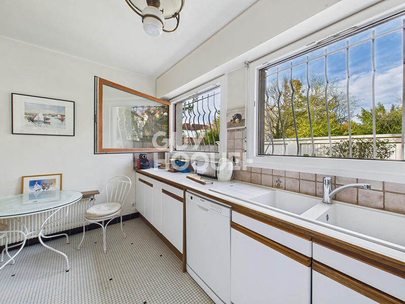 Appartement - 115 m² - 4 pièces