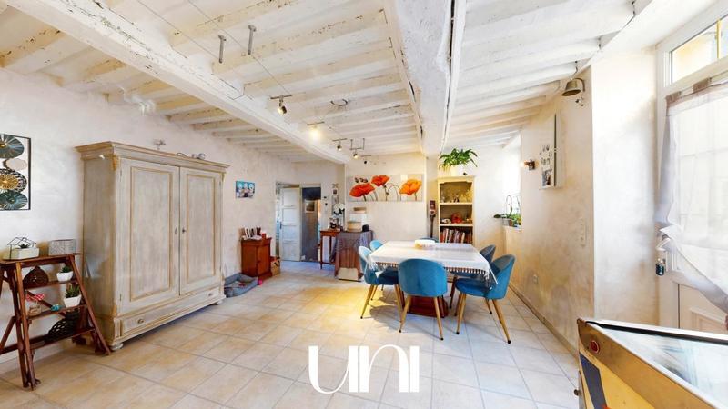 Maison - 140 m² - 7 pièces