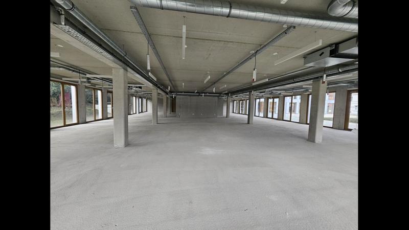 Bureau - 2 654 m² - 12 pièces