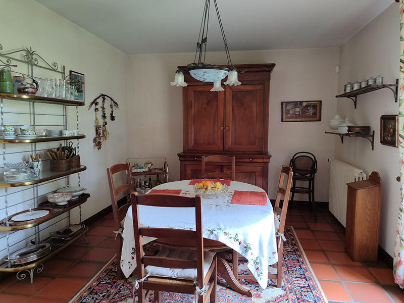 Maison - 205 m² - 7 pièces