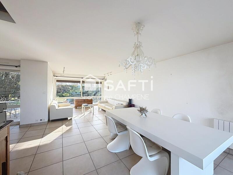 Maison - 192 m² - 8 pièces