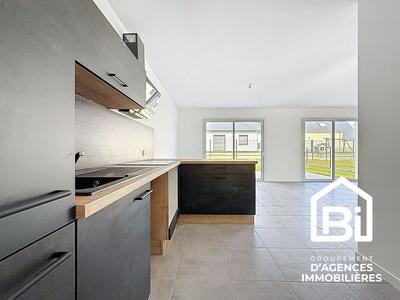 Maison - 97 m² - 4 pièces