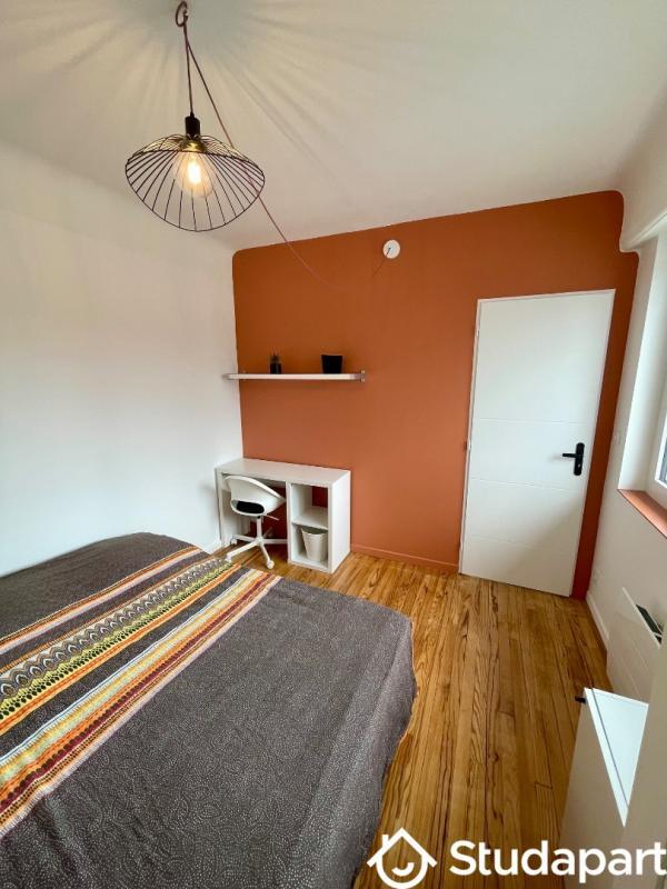 Chambre - 10 m² - 1 pièce