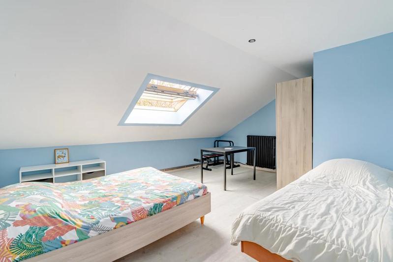 Maison - 200 m² - 5 pièces