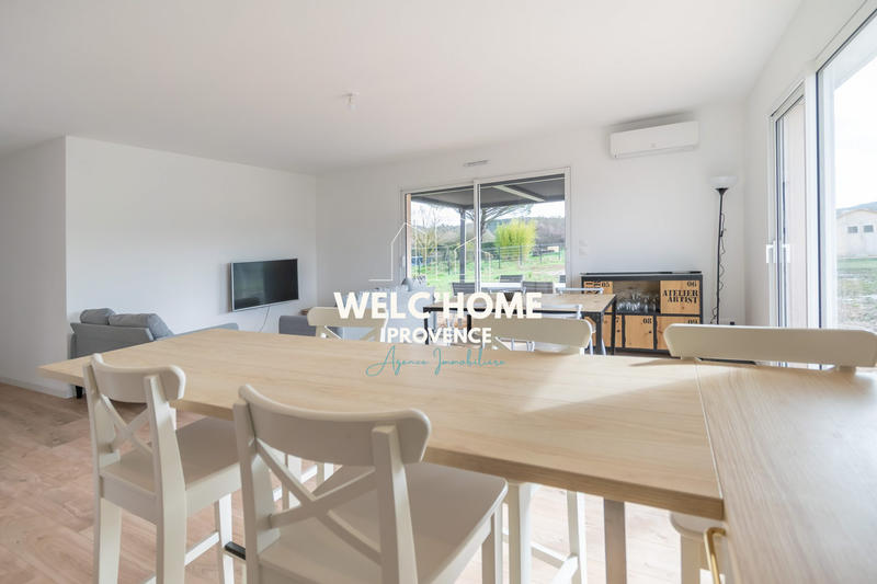 Villa - 100 m² - 5 pièces