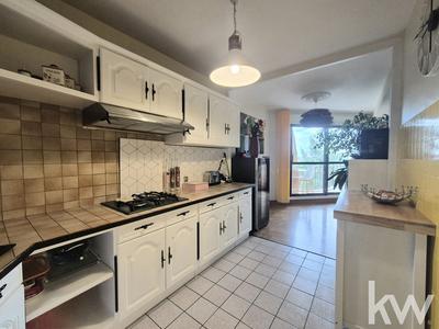 Appartement - 100 m² - 4 pièces