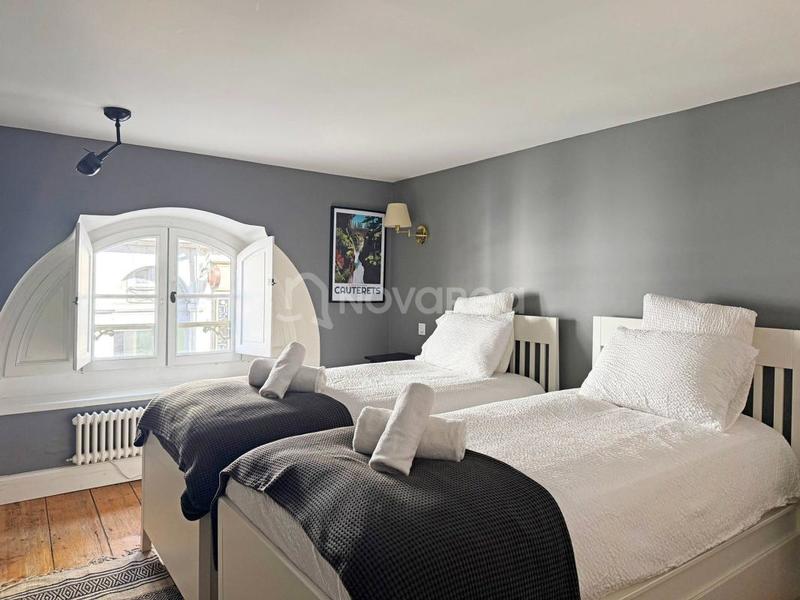 Local commercial - 289 m² - 11 pièces