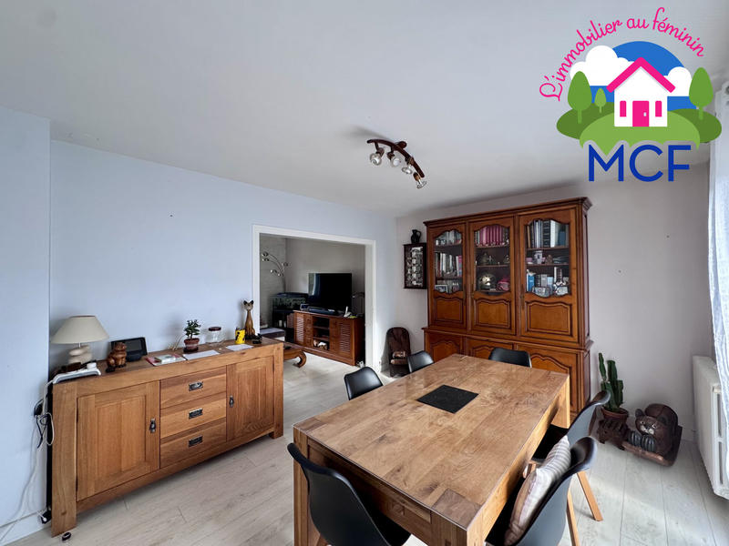 Maison - 93 m² - 5 pièces