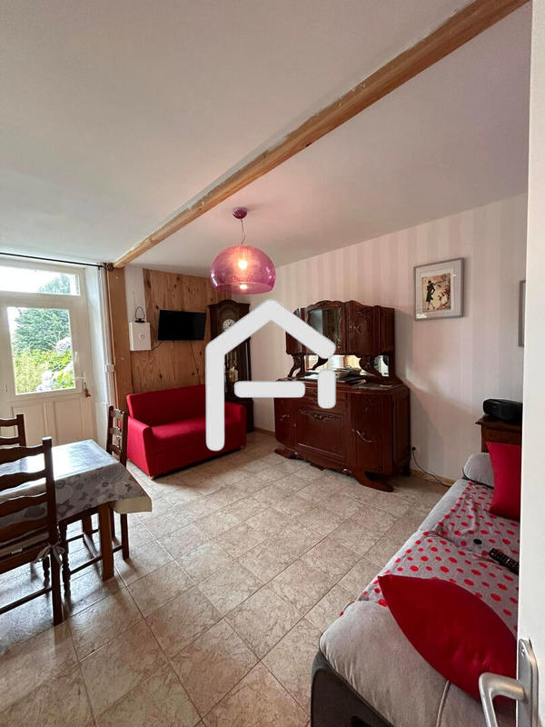 Maison - 260 m² - 10 pièces