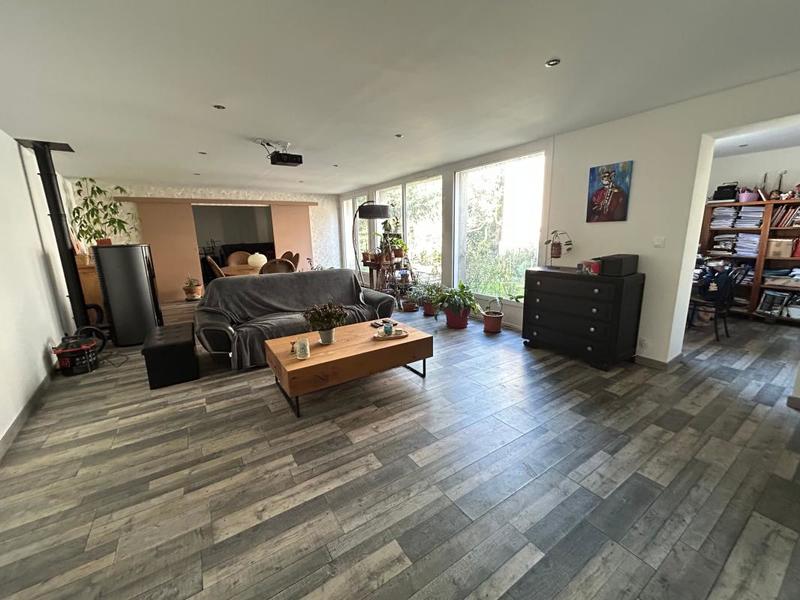 Maison - 212 m² - 6 pièces