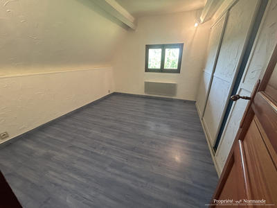 Maison - 92 m² - 5 pièces