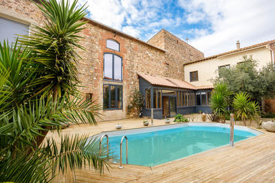 Mas - 615 m² - 19 pièces