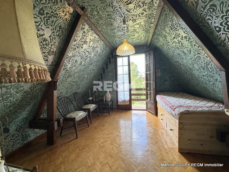 Maison - 175 m² - 7 pièces