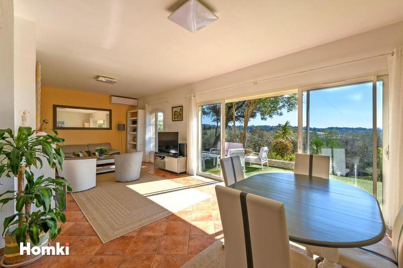 Maison - 180 m² - 6 pièces