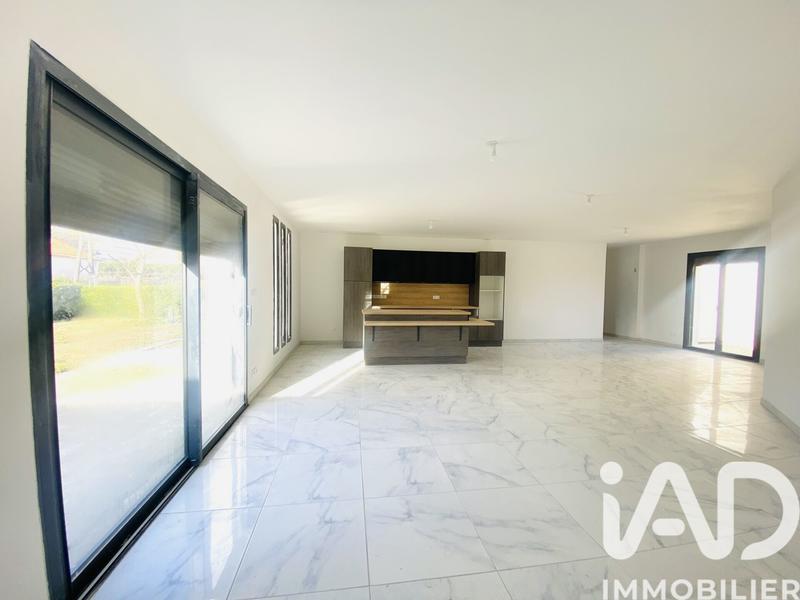 Maison - 108 m² - 4 pièces