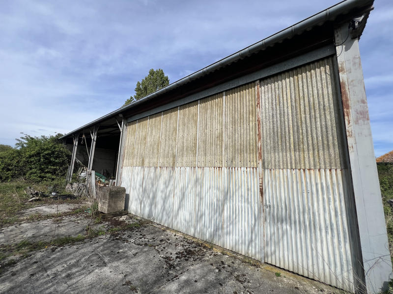 Entrepôt - 200 m² - 2 pièces