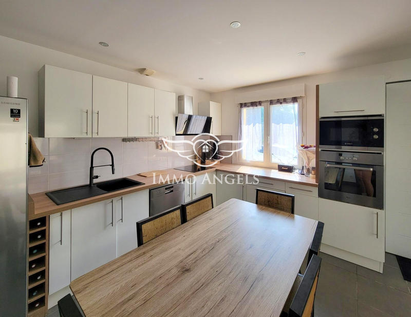 Maison - 81 m² - 4 pièces