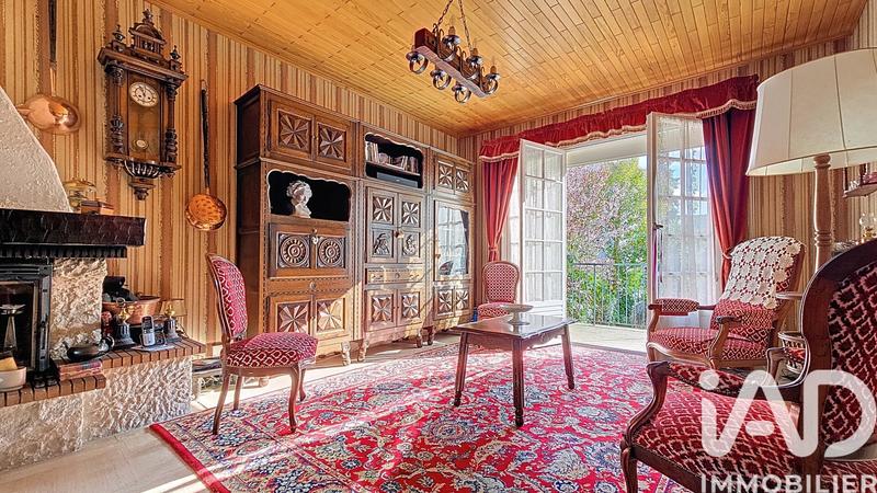 Maison - 192 m² - 9 pièces