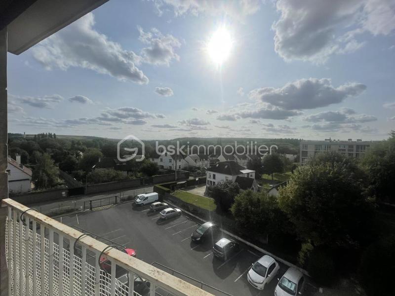 Appartement - 85 m² - 5 pièces