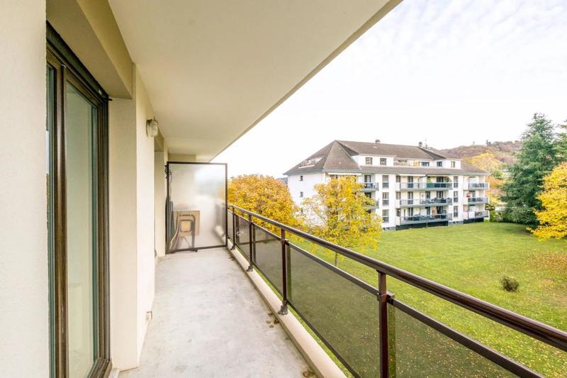 Appartement - 84 m² - 4 pièces