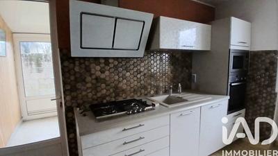 Maison - 143 m² - 8 pièces