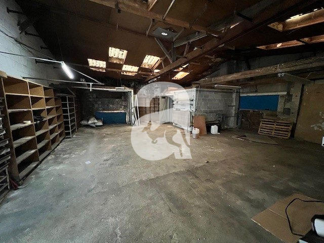 Local commercial - 285 m²