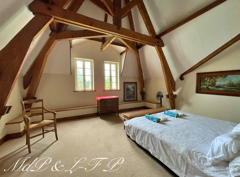 Maison bourgeoise - 700 m² - 19 pièces