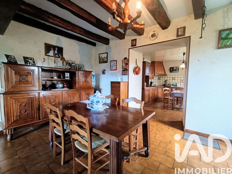 Maison - 200 m² - 9 pièces