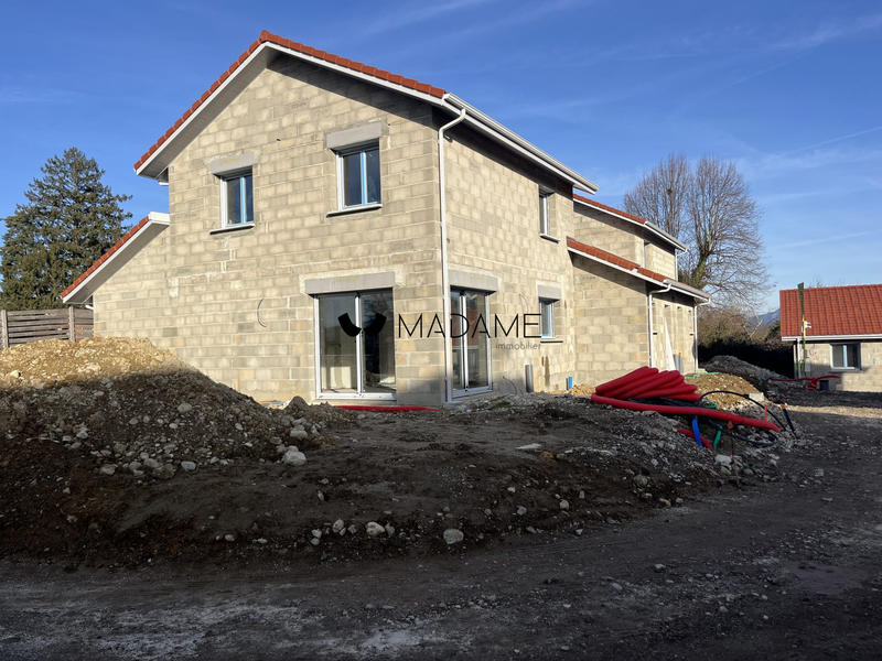 Maison - 100 m² - 4 pièces