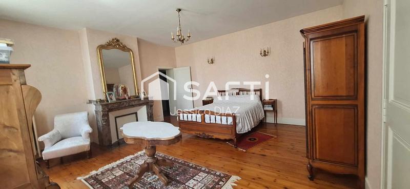 Maison de maîtres - 310 m² - 12 pièces