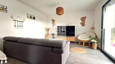 Villa - 90 m² - 4 pièces