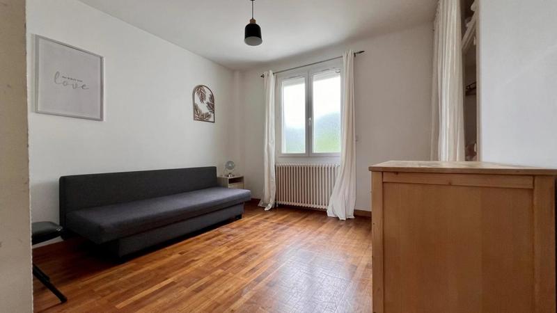 Maison - 137 m² - 6 pièces