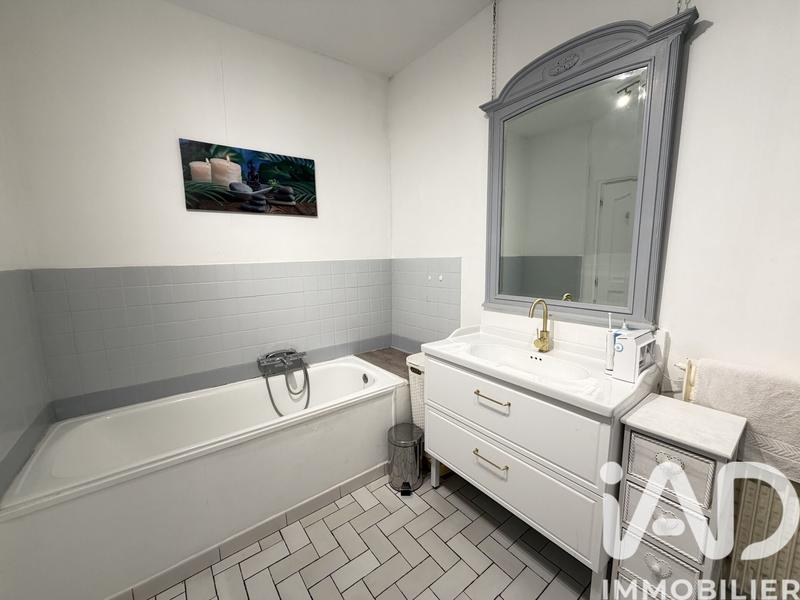 Maison - 165 m² - 8 pièces