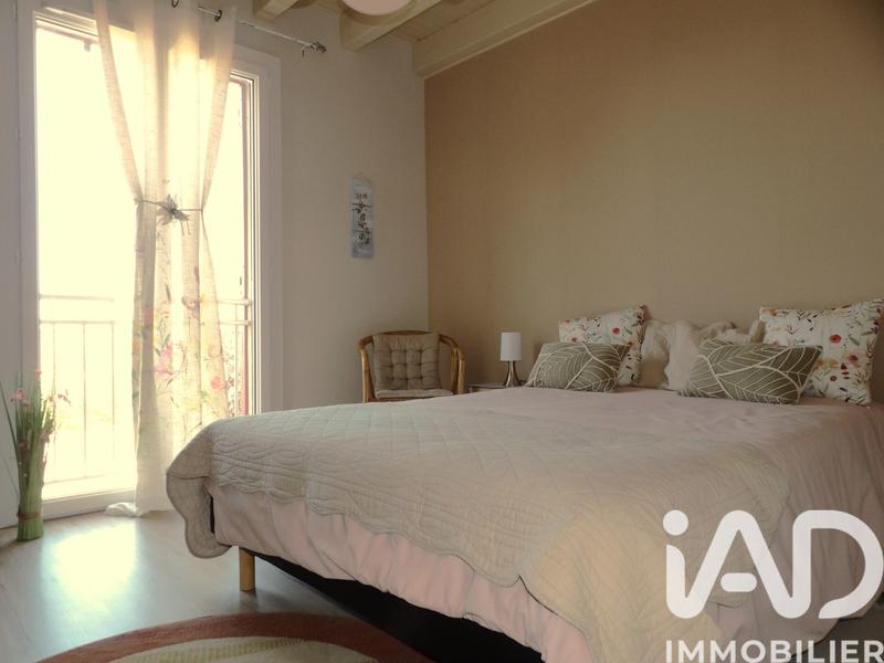 Maison - 202 m² - 8 pièces