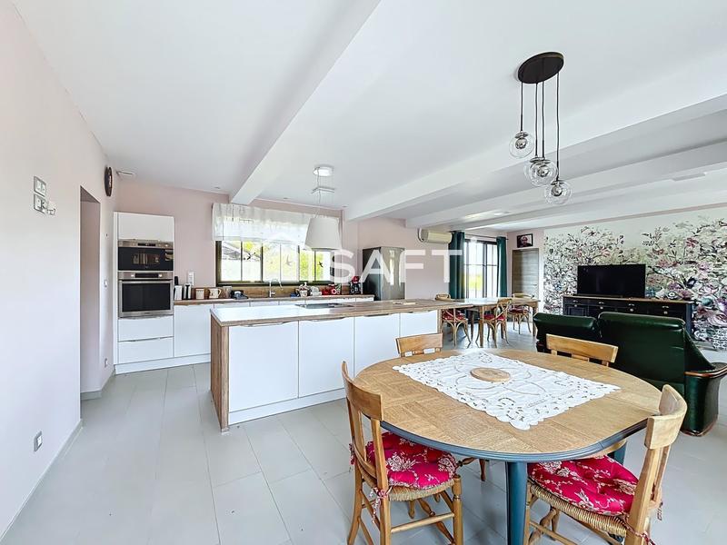 Maison - 102 m² - 4 pièces