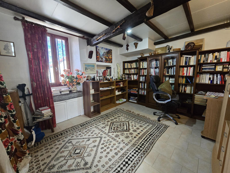 Maison - 210 m² - 7 pièces