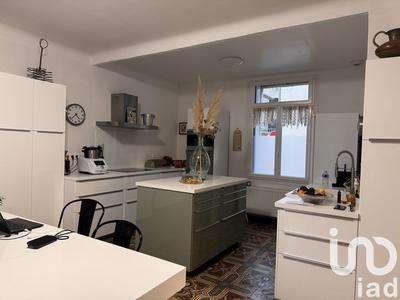 Maison - 201 m² - 5 pièces