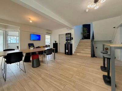 Bureau - 11 m² - 1 pièce