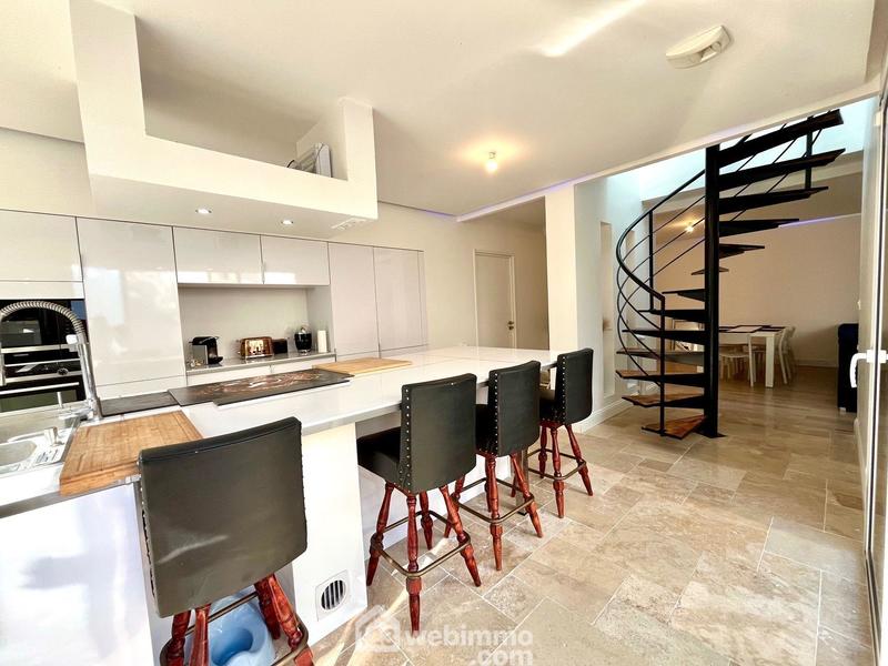 Maison - 130 m² - 6 pièces