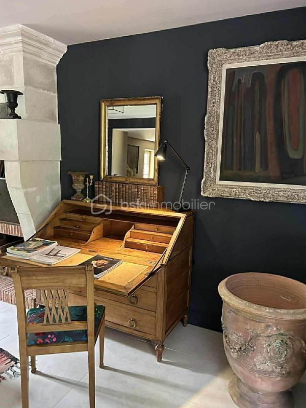 Maison - 300 m² - 15 pièces