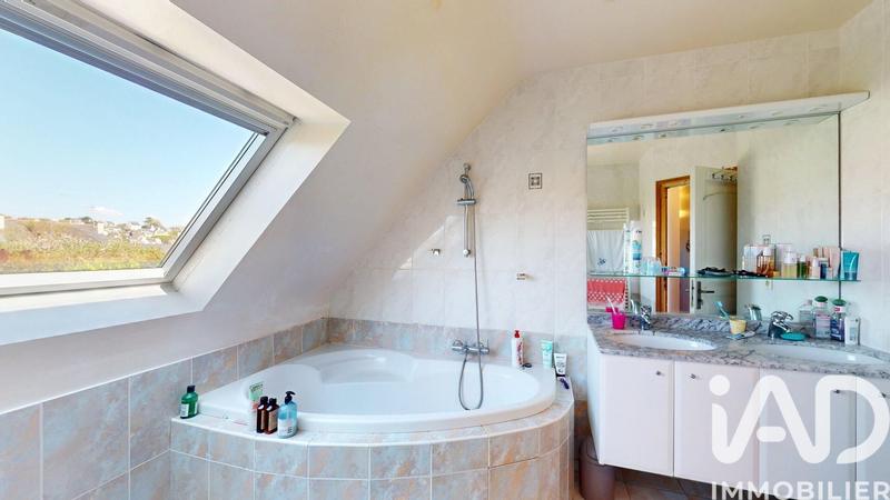 Maison - 174 m² - 7 pièces